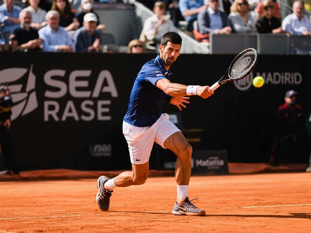 ATP马德里大师赛：迪米特洛夫紧随女单赛后登场，德米纳尔晚6点出战